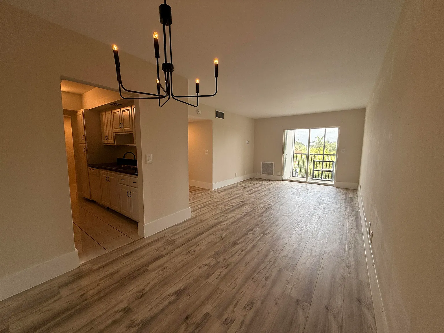 1 bed, 1.0 bath, 673 sqft, $2,250 — Photo 3