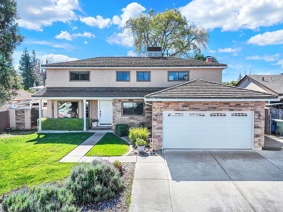 1st image of 116 Alturas Court
