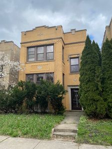5723 N Christiana Ave, Chicago, IL, 60659