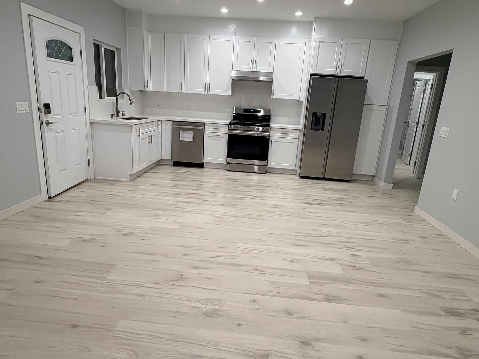 2 bed, 1087 sqft, $2,900 — Photo 1