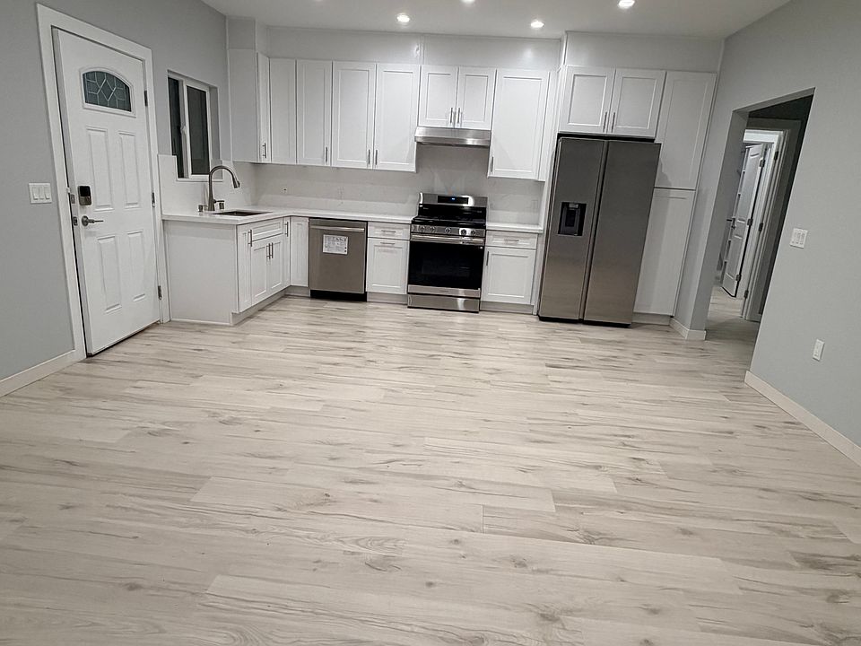 1st image of 10916 Cantlay St