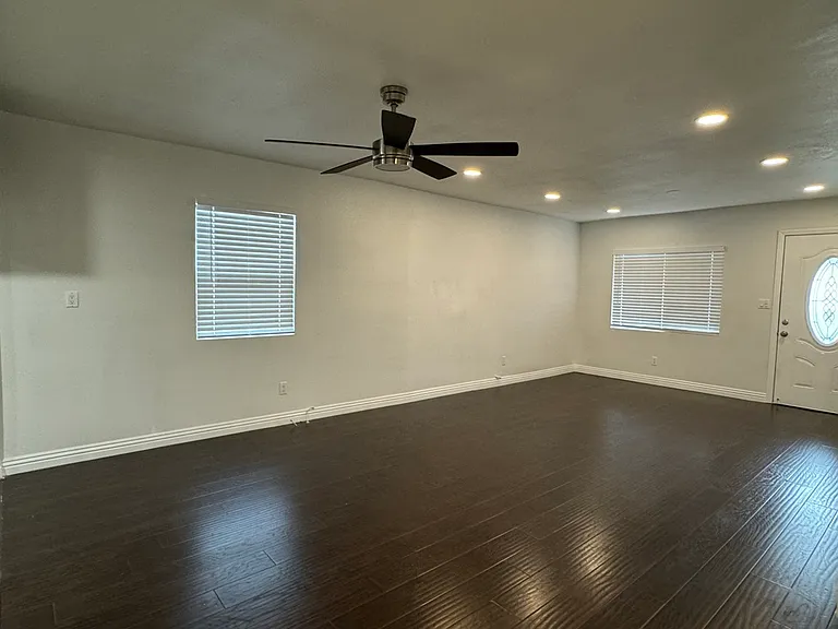 847 W Gage Ave #1 — Photo 15