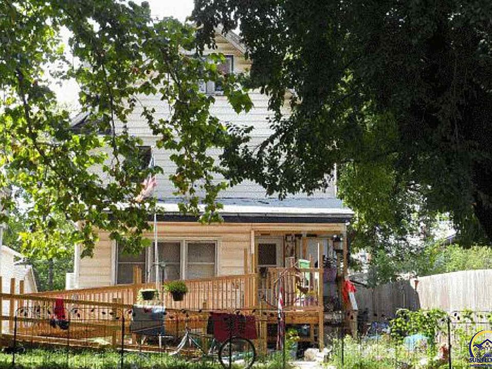 2nd image of 1111 SW Lincoln St
