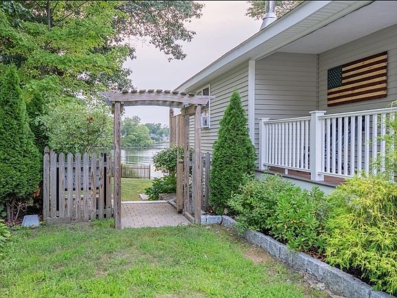 2nd image of 92 Westminster Rd