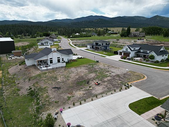 4th image of 5891 Vang Ct Lot 6