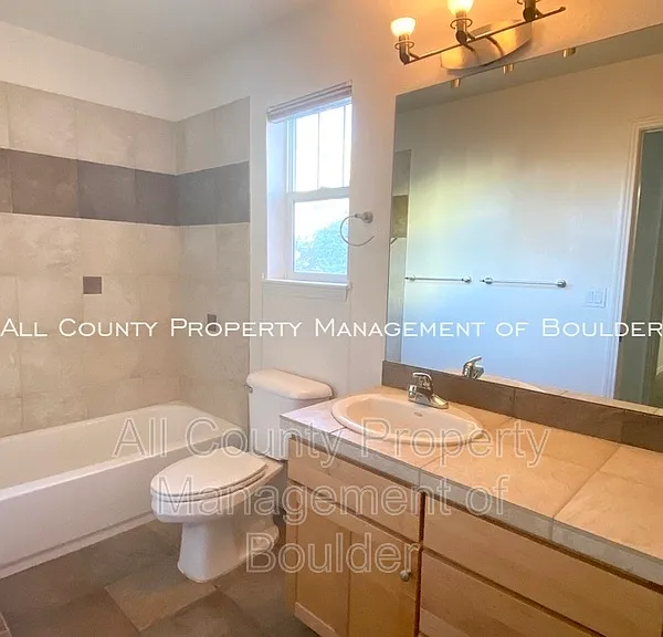 519 Sierra Ave — Photo 6