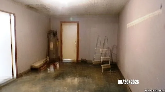 507 W Clare St — Photo 9