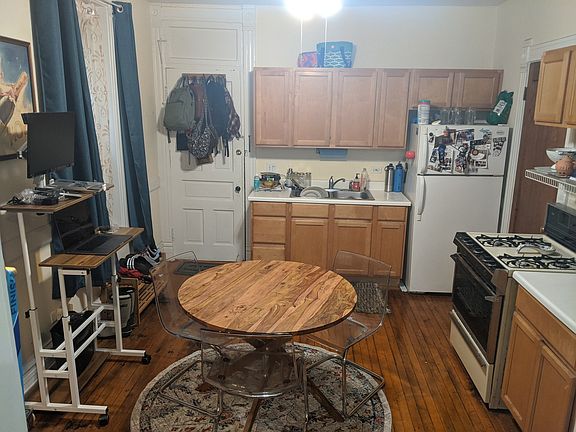 2nd image of 1725 N Ashland Ave APT 1R