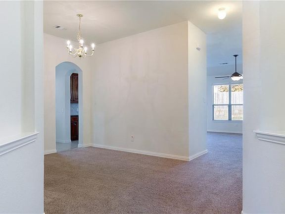 4th image of 10248 Ashburn Dr