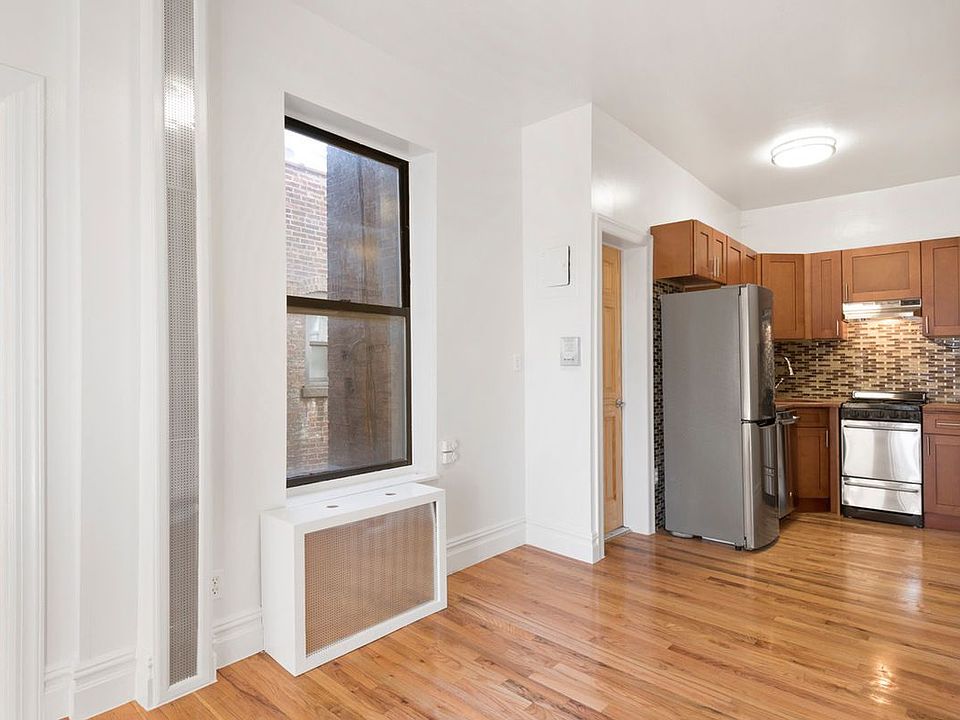 1st image of 243 Henry St APT 17