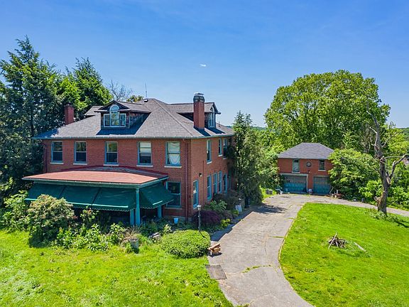 2nd image of 137 N Treager Way