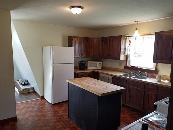 5th image of 3533 Jones Ln