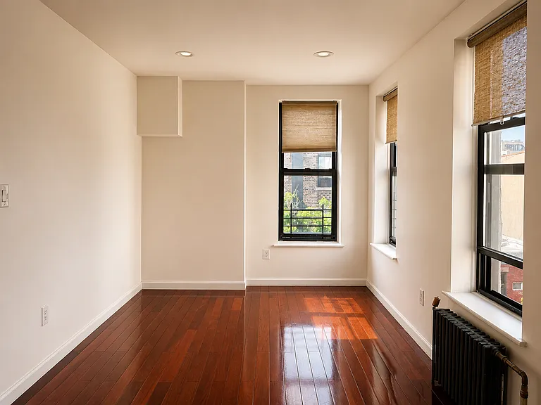 500 Henry St #4 — Photo 5