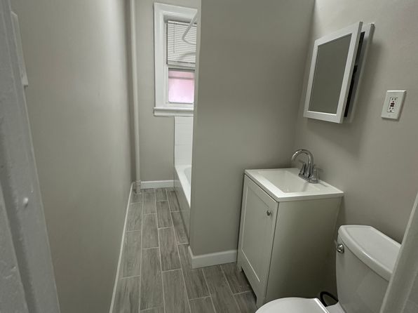 123-126 Corbin Ave #303