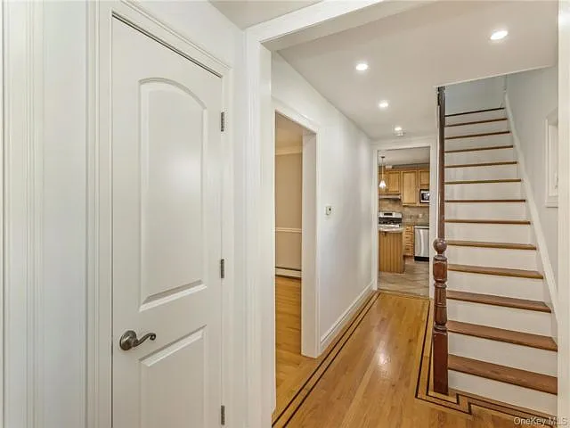 104 Sheridan Ave — Photo 4
