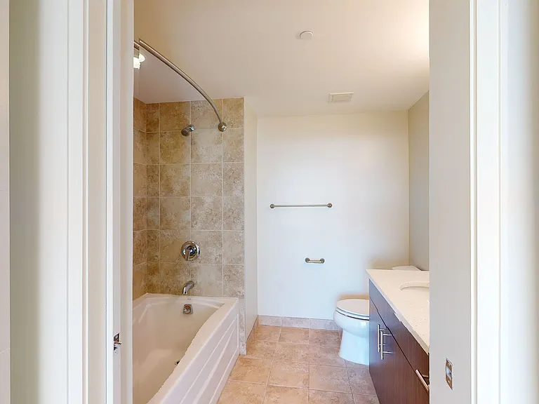 Eleven55 Ripley — Photo 126