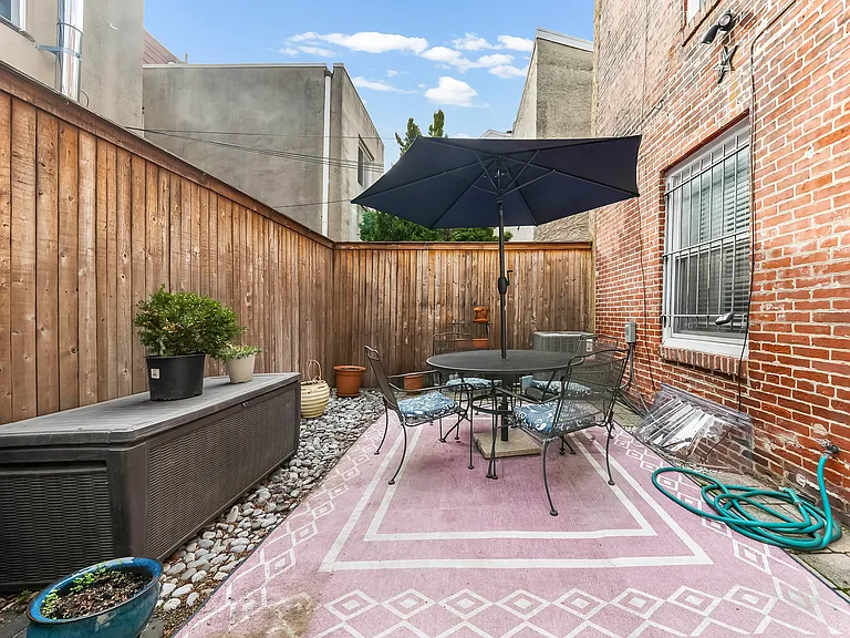 yard/ patio