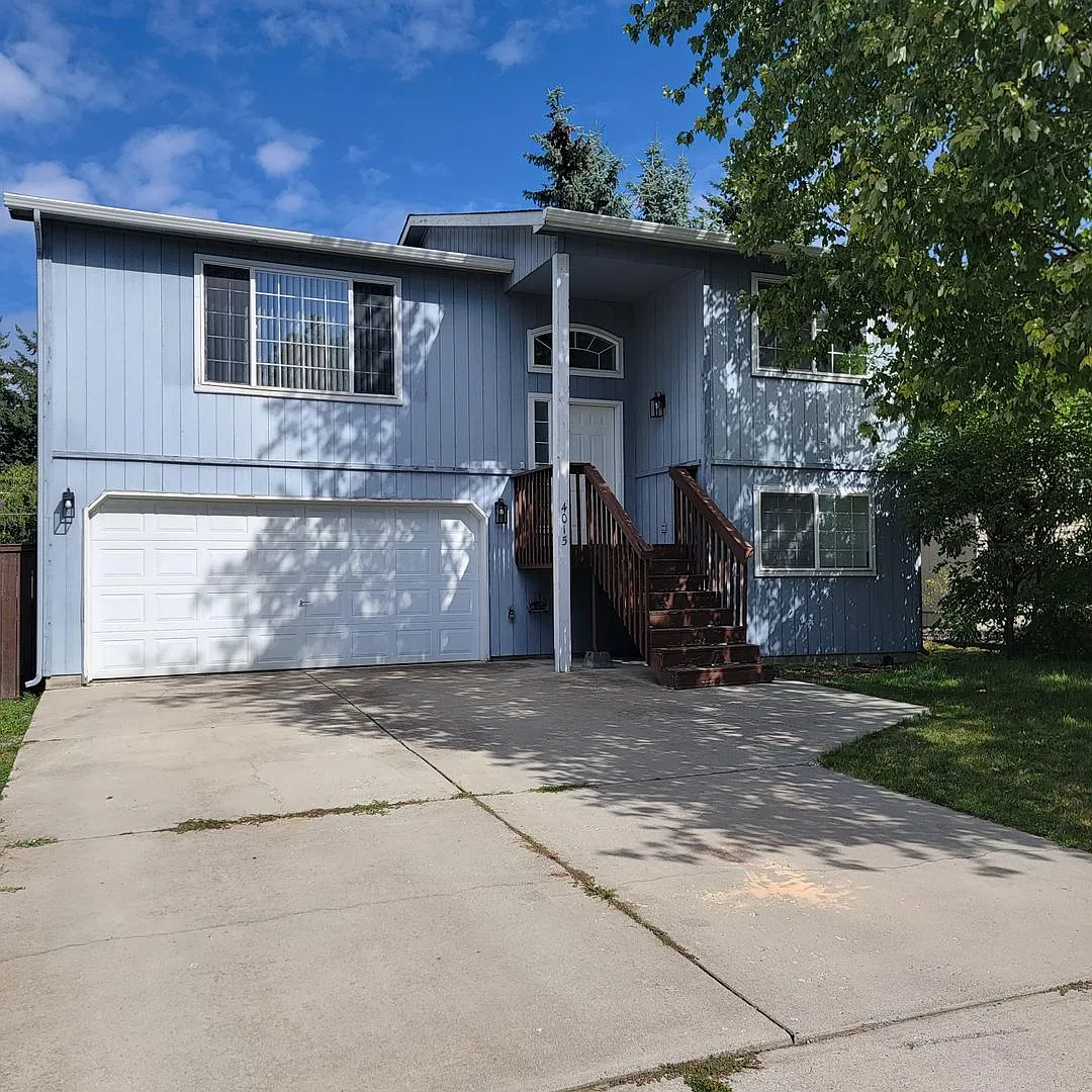 Beautiful South Hill 3 bed 2 bath home — Photo 1