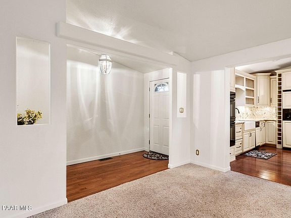 3rd image of 21355 N Shotgun Ridge Rd