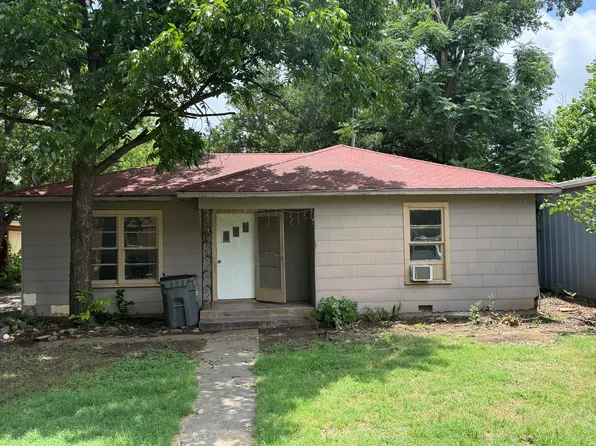 803 Cherry St, Graham, TX 76450
