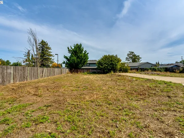 S 41st Pl #2, Springfield, OR 97478
