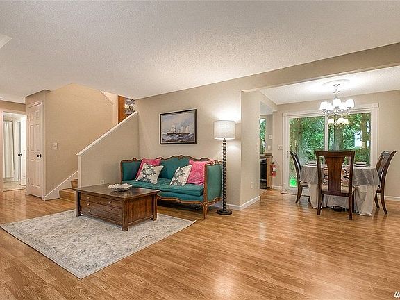 3rd image of 22808 NE 21st Pl