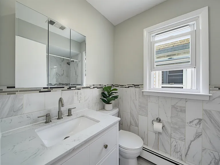 194 Congress St #3 — Photo 9
