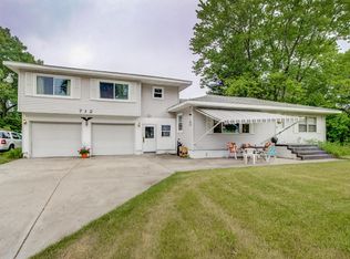 712 S Hilton Park Rd, Muskegon, MI 49442