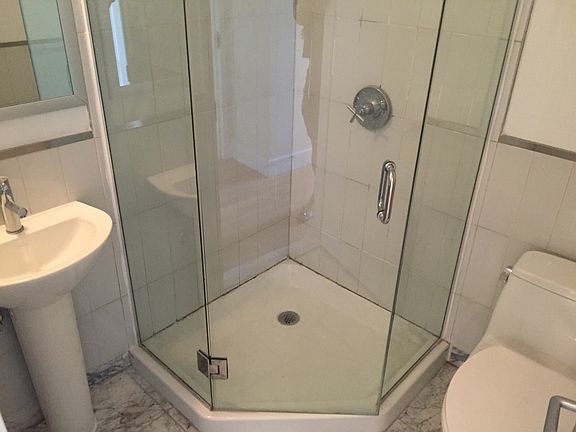 4th image of 756 Myrtle Ave Ste 1
