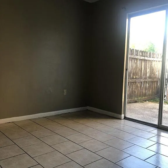 11644 W Sherwood Meadow Ave — Photo 3