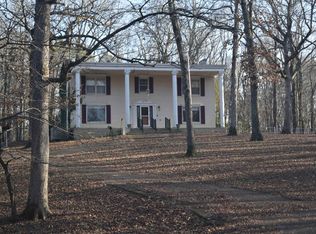 101 Bob St, Selmer, TN 38375