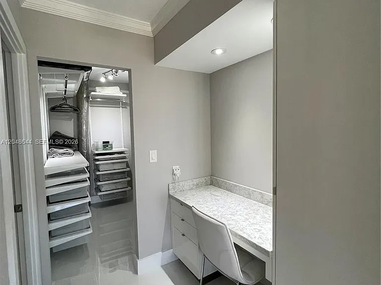 2500 Parkview Dr #1405 — Photo 42