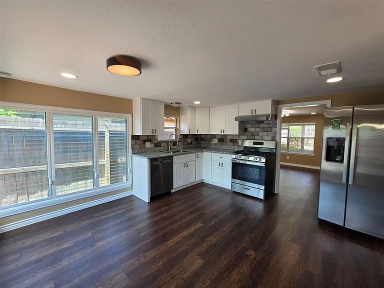 4105 Rutland St — Photo 14