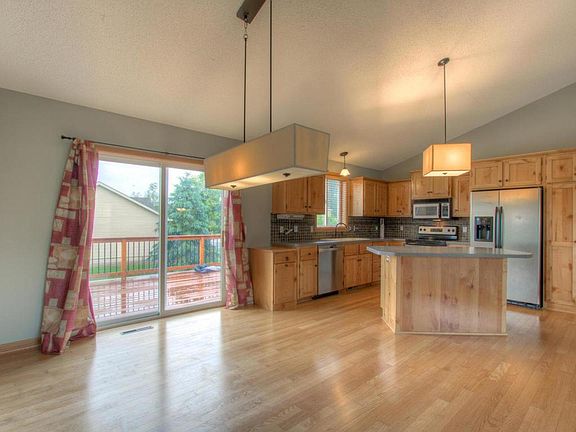 3rd image of 3214 128th Ave NE