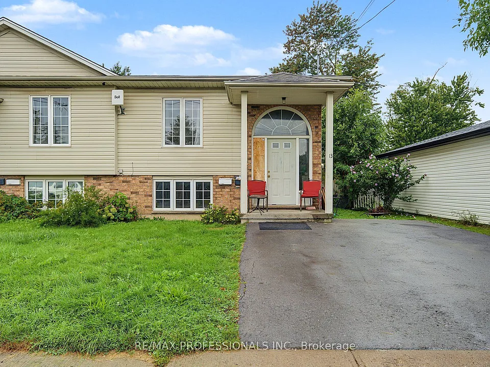 13 Waite Ln #LOWER
