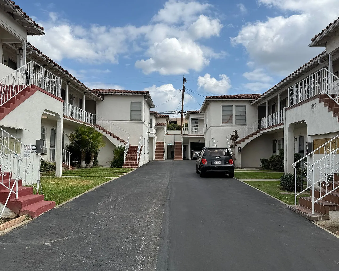 Evans Apartments — Photo 3