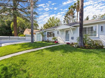 18261 Sugarman St, Tarzana, CA, 91356
