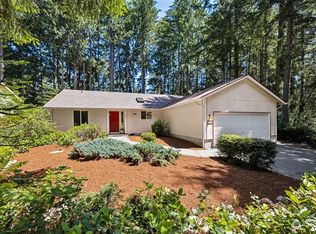 11009 Tahoma Dr, Anderson Island, WA