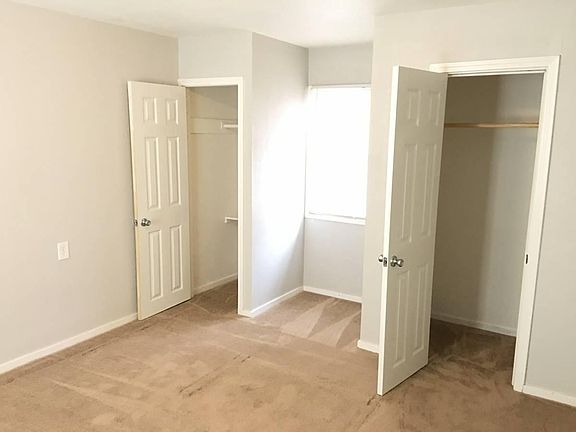 5th image of 5959 Hilltop Dr