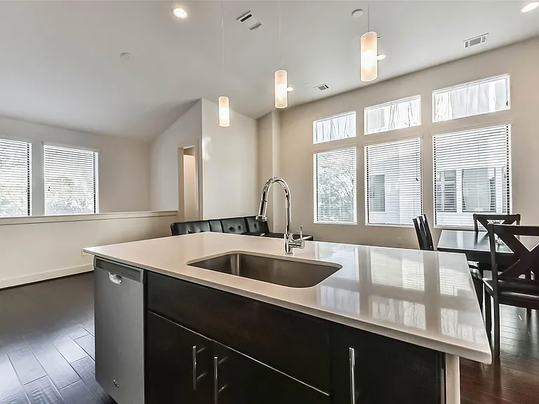 3206 N Macgregor Way #A — Photo 19