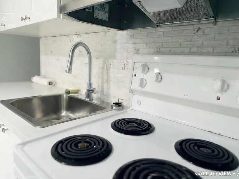 458 Kingston Rd #2 — Photo 8
