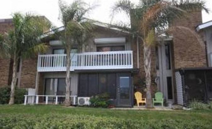 1st image of 162 Breezeway Ct