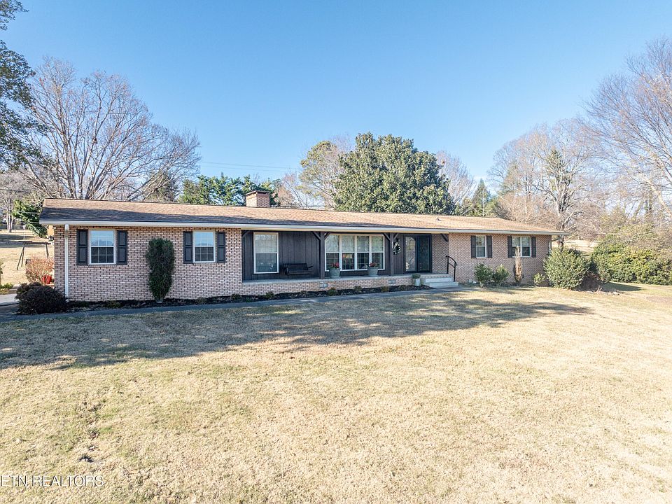 1st image of 1827 Southwood Dr