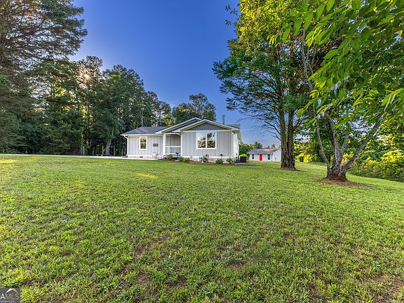 4th image of 257 Kelly Farm Rd