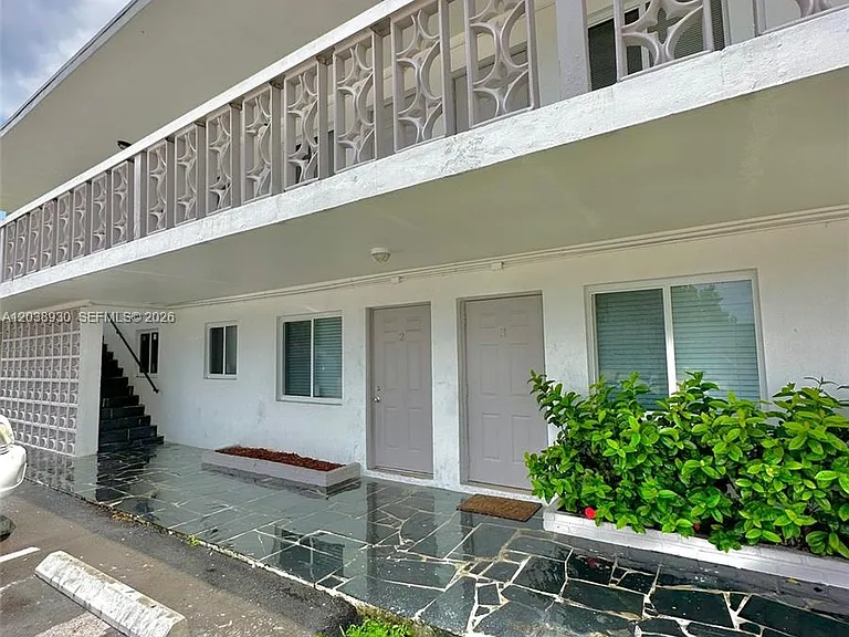 10 NW 77th St #2 — Photo 1