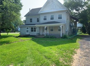 20 Park Ave, Lacona, NY 13083