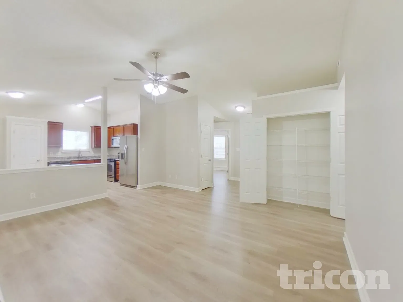 9735 Veronica Dr Charlotte NC — Photo 2