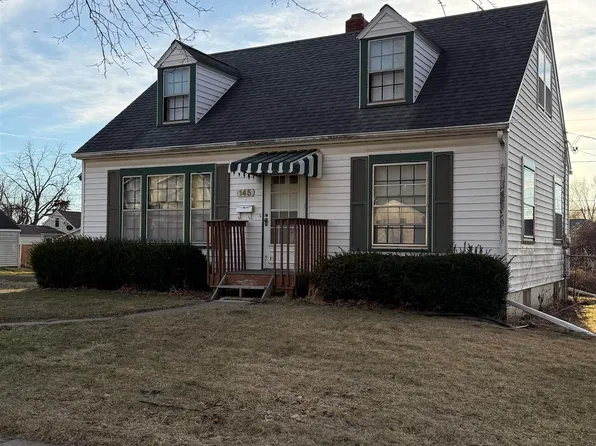 145 Saint Lo Dr, Prairie Du Chien, WI 53821