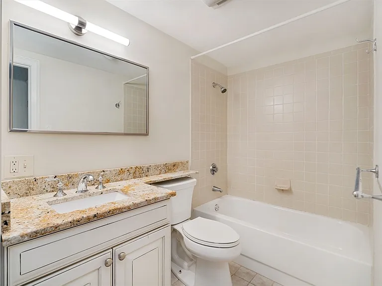 47 Harvard St #B205 — Photo 10