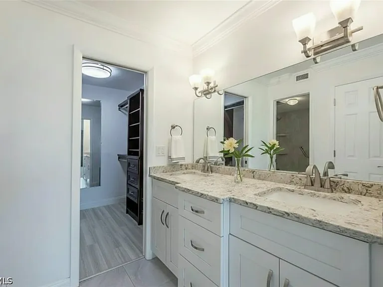 1087 Forest Lakes Dr #306 — Photo 7